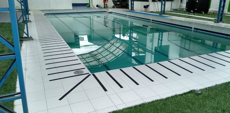 EQUIPAMIENTO DE PISCINAS1